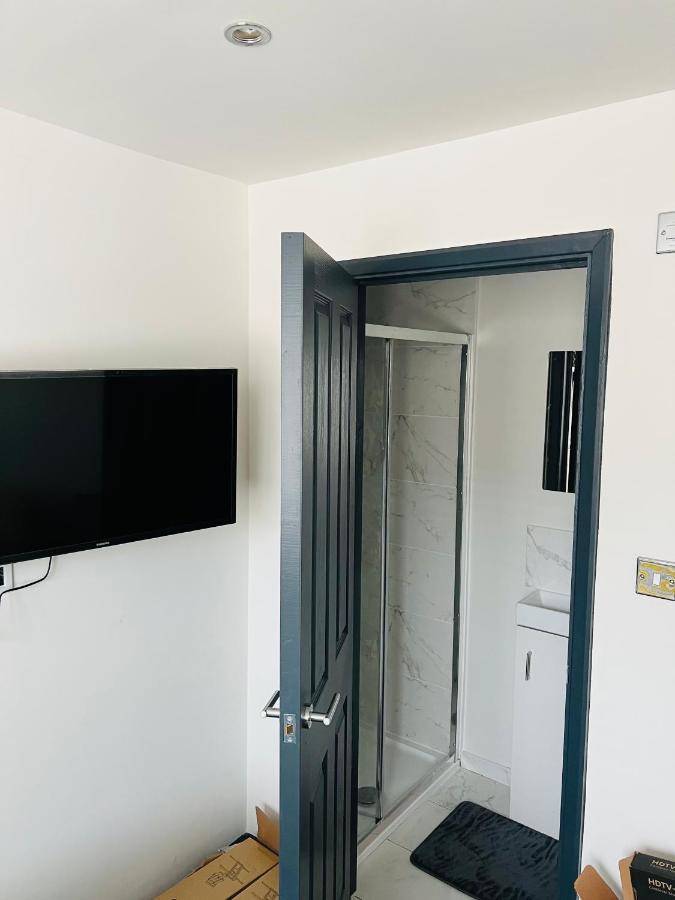 Green Lantern, Private En-Suite Double Bedroom Aveley Exteriér fotografie